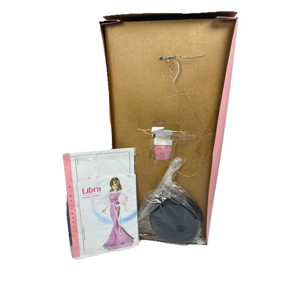 Barbie Doll LIBRA The Zodiac Collection Pink Label 2004 Mattel C3824 Open Box - Picture 12 of 12